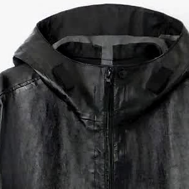 Coated nylon hood, collar and zip detail of the Stone Island Light Leather Organza jacket